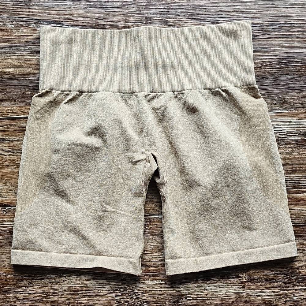 NVGTN Contour Shorts Available In Candy Apple Red, Baby Pink, Nude, Mint - Picture 6 of 9